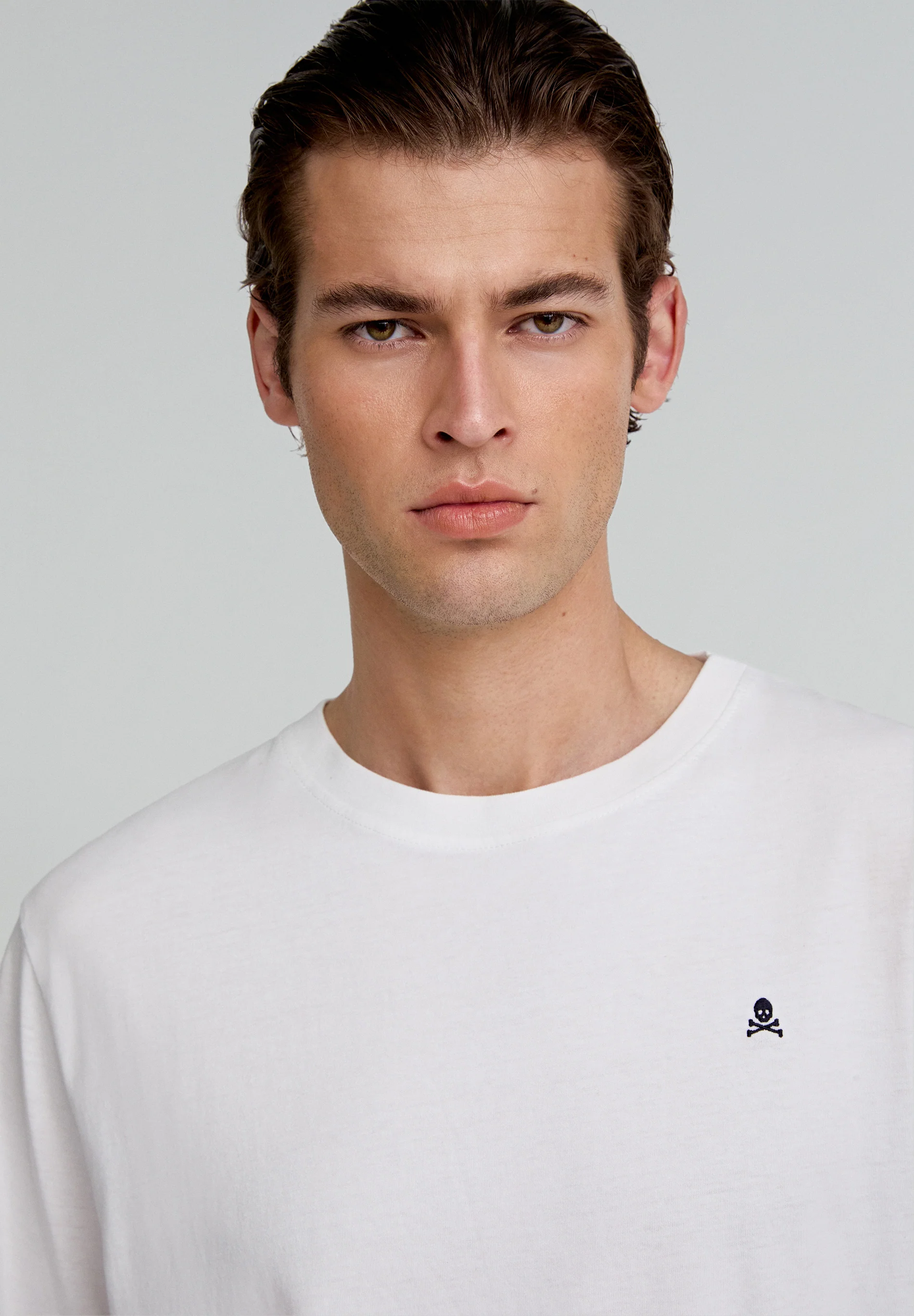 CAMISETA BÁSICA CALAVERA RELAXED FIT - Image 3