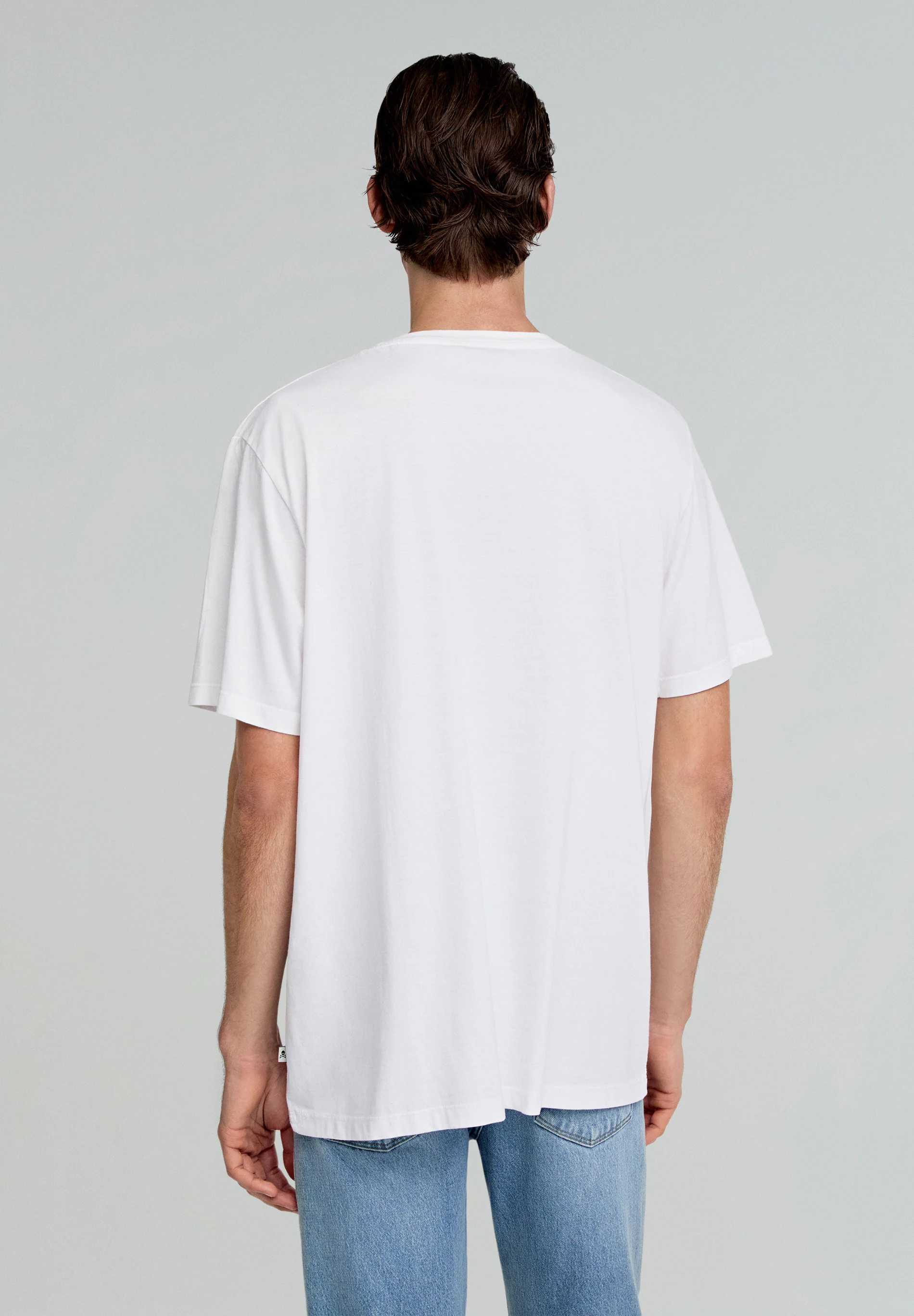 CAMISETA BÁSICA CALAVERA RELAXED FIT - Image 4