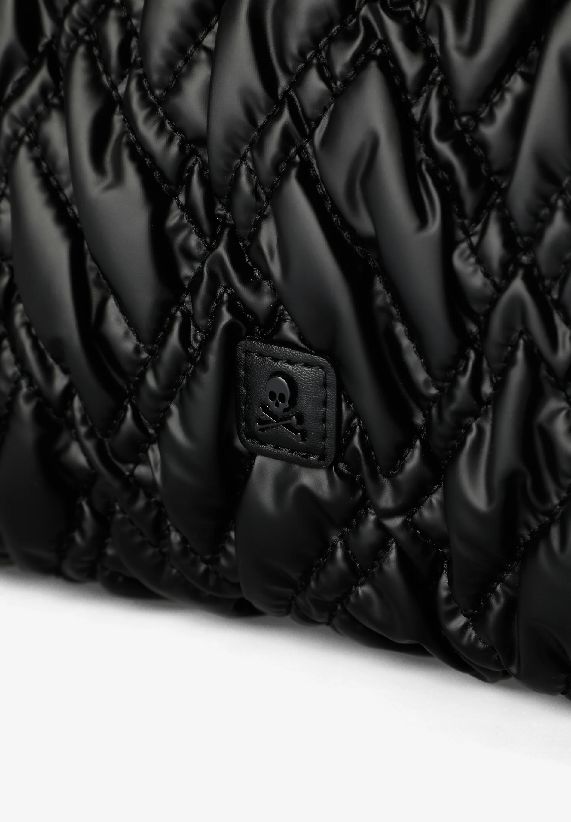 BOLSO SHOPPER ACOLCHADO CALAVERA - Image 4