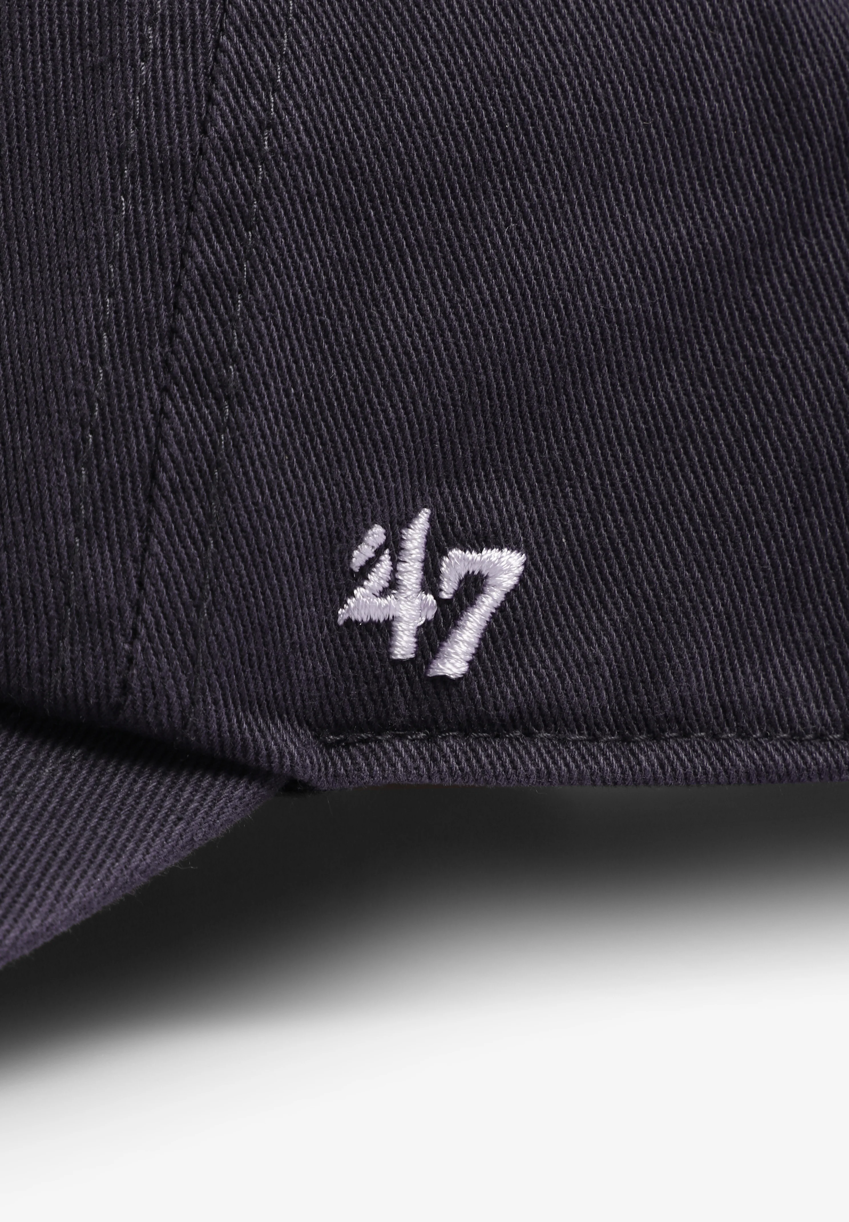 47 BRAND | GORRA MLB NEW YORK YANKEES BASE RUNNER SCRIPT ’47 CLEAN UP - Image 4